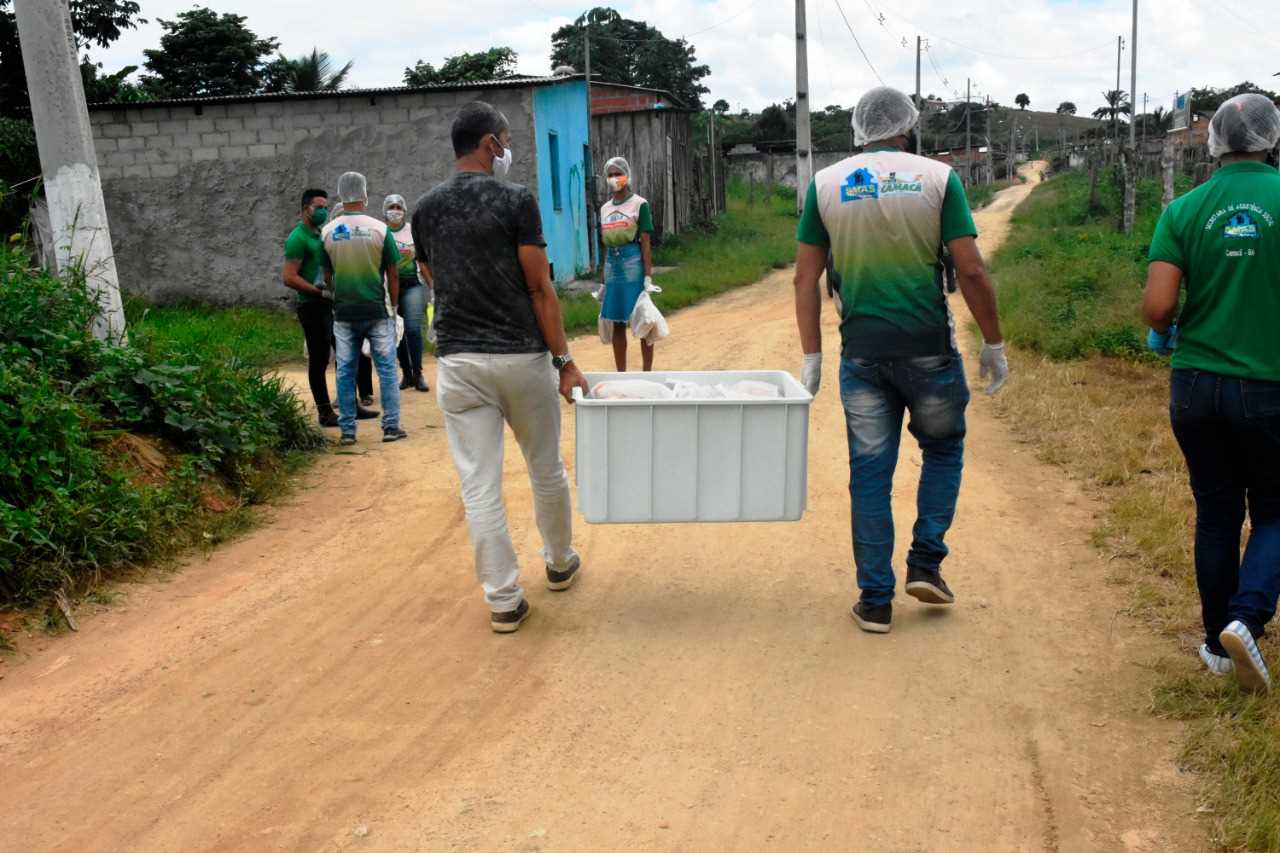 Camacã: Doações de alimentos e máscaras ajudam afetados pela pandemia em Leoventura